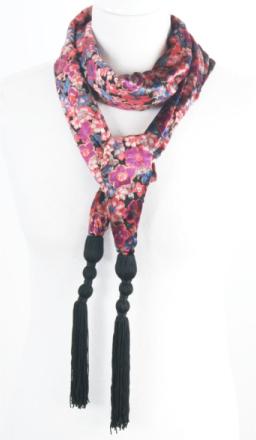 Fluwelen sjaal met bloempatroon en kwastenfranje