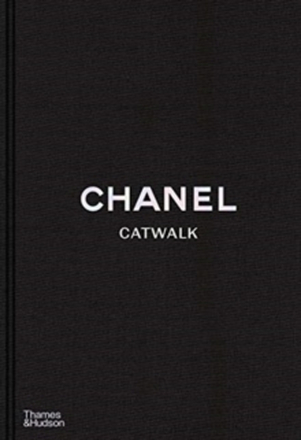 Chanel Catwalk- The Complete Collections