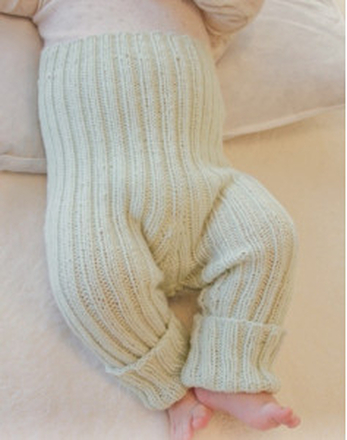 First Impression Pants by DROPS Design - Baby Byxor Stick-mnster strl - 6/9 mdr