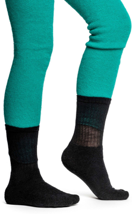 Woolpower Kids' Socks Logo 400 Black Friluftssokker 19-21