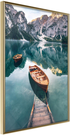 Inramad Poster / Tavla - Lake in a Mountain Valley - 20x30 Guldram