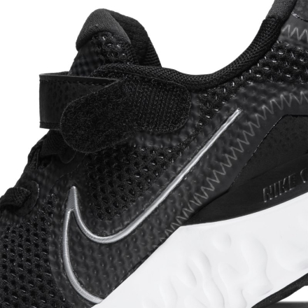 Nike Renew Run Younger Kids' Shoe - Black