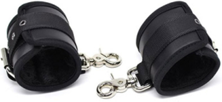 Leather Handcuffs With Big Hoops Black Handbojor