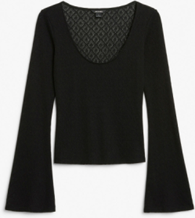Fine knit top with bell sleeves - Black