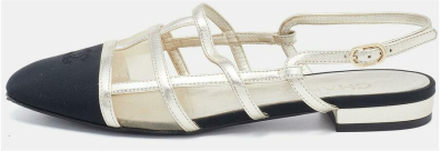 Chanel svart/sølvstoff,ett og lær CC slingback flate sandaler