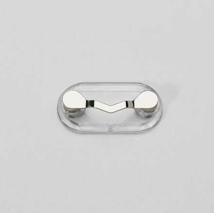 Magnetic Glasses Holder Magnetic Brooch Number Plate Headset Glasses Clip(Silver)