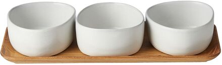 Raw 3 X Organic Arctic White Bowl On Teakwooden Board Bowl Home Tableware Bowls & Serving Dishes Serving Bowls White Aida