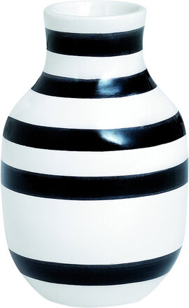 Omaggio Vase Home Decoration Vases Svart Kähler*Betinget Tilbud