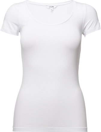 Siliana T-shirts & Tops Short-sleeved Hvit MbyM*Betinget Tilbud