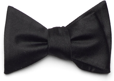Bow Tie, Self Tie Designers Bow Ties Black Oscar Jacobson