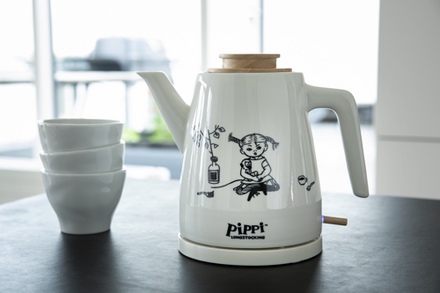 Pippi Ceramic Kettle,1.2l W/mr.Nilsson Elkedel - Hvid