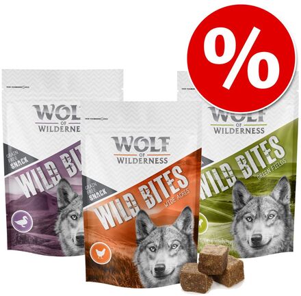 Sparpaket Wolf of Wilderness Snack - Wild Bites 3 x 180 g - Green Fields - Lamm