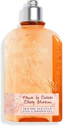 L'Occitane Cherry Blossom Shower Gel - 250 ml