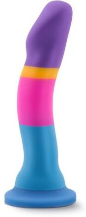 Avant - Silicone Dildo With Suction Cup - Hot 'n' Cool