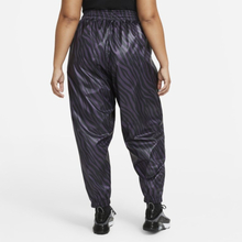 Nike Plus Size - Sportswear Icon Clash Women's Trousers - Purple