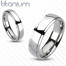 Nicely Titanium ring