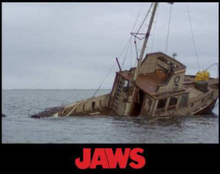 Jaws Sinking Boat Scene Unisex T-Shirt - Black - S