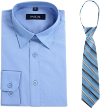 Blå skjorte med blått slips