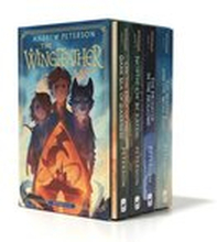 Wingfeather Saga Boxed Set: On the Edge of the Dark Sea of Darkness; North! or Be Eaten; The Monster in the Hollows; The Warden and the Wolf King