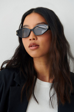 Gina Tricot - Sleek sunglasses - Solbriller - Black - ONESIZE - Female