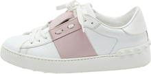 Valentino White/Blush Pink Leather Rockstud Low Top Sneakers