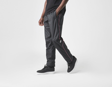 Nike Concrete Jungle Pant, svart