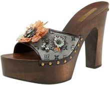 Pre-eide Monogram Mini Lin og Patent Leather Raffia Flower Platform Clog Sandals