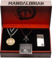 Star Wars The Mandalorian Premium Replica Box Set – Zavvi EU Exclusive