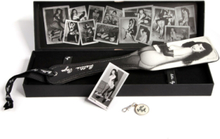 Bettie Page - Picture Perfect Spanking Paddle - 32 cm