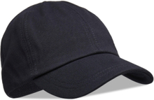 Pique Classic Cap Accessories Headwear Caps Blå Fred Perry*Betinget Tilbud