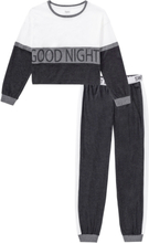 Pyjamas med kort skuren långärmad topp