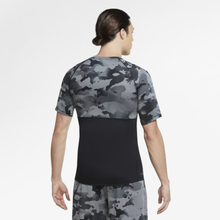 Nike Pro Men's Short-Sleeve Camo Top - Black