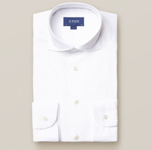 Eton Slim fit Vit dobbyskjorta med glänsande prickar – soft