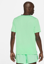 Nike Dri-FIT Rise 365 Men's Short-Sleeve Running Top - Green