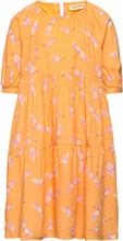 Sgh Sty Cranes Ss Dress Dresses & Skirts Dresses Casual Dresses Short-sleeved Casual Dresses Orange Soft Gallery