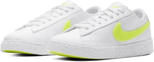 Nike Blazer Low Pop Older Kids' Shoe - White