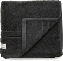 Premium Towel 50X70 Home Textiles Bathroom Textiles Towels & Bath Towels Hand Towels Grå GANT*Betinget Tilbud