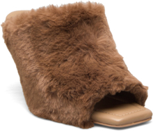 Naemi, 1523 Fur Mule Shoes Mules & Slip-ins Heeled Mules Brun STINE GOYA*Betinget Tilbud