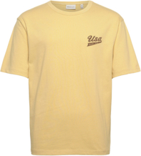 Gant Usa T-Shirt T-shirts Short-sleeved Gul GANT*Betinget Tilbud