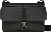 Axelremsväska Calvin Klein Jeans Universal Clip Flap Crossbody K50K510118 BDS