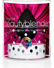 Beautyblender Pro + Solid Cleanser Kit