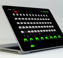 Space Invaders scherm laptop sticker