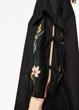 New Vintage Frauen Blumenstickerei Minikleid O Neck Lace Up Langarm-Rüschen Party Dress Black