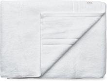 Premium Towel 70X140 Home Textiles Bathroom Textiles Towels & Bath Towels Bath Towels White GANT
