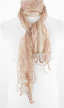 Gaasachtige sjaal in koper met ivoor