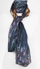 Donker-denimblauwe sjaal met pauwmotief