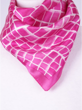 Vierkante zijden sjaal met giraffen-print