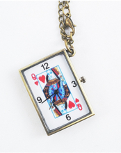 Halsketting-horloge met Hartenvrouw speelkaart afbeelding