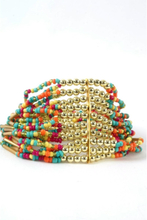 Trienvoudige multicolor/gouden kralen armband