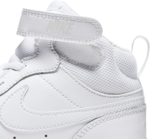 Nike Court Borough Mid 2 Younger Kids' Shoe - White
